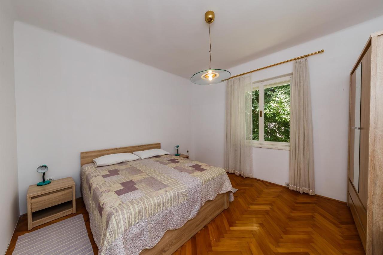 Apartments By The Sea Kastel Stari, Kastela - 14577 Exterior photo